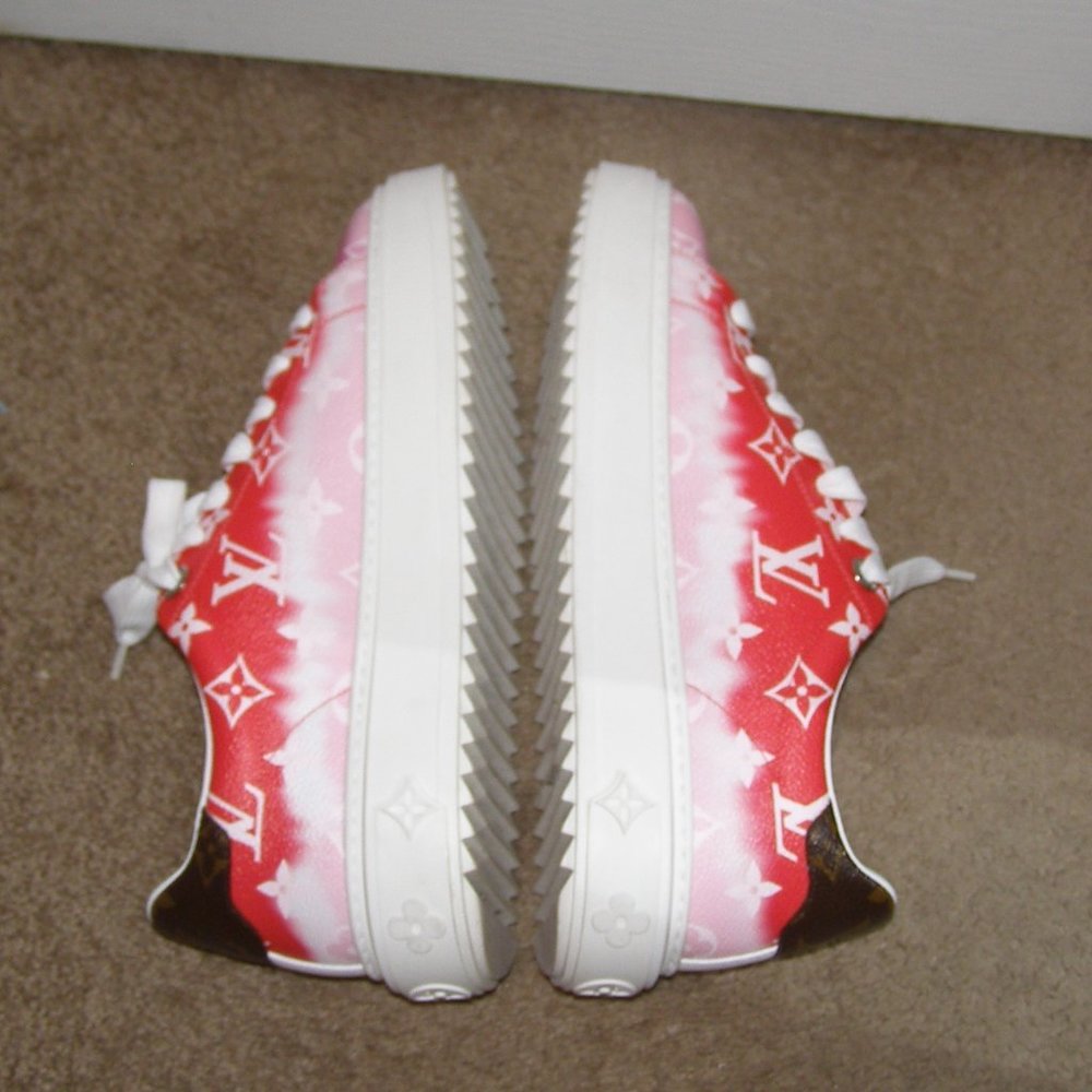 🔥 size 8.5/39 Authentic Louis Vuitton Time Out sneaker Red and Pink - Picture 13 of 16